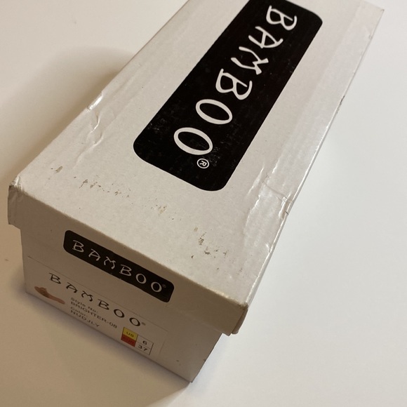 Studded jelly flat sandal NWT! Size 6 - Picture 5 of 11